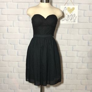 Guess Black Strapless heart-shape neckline Dress ✨